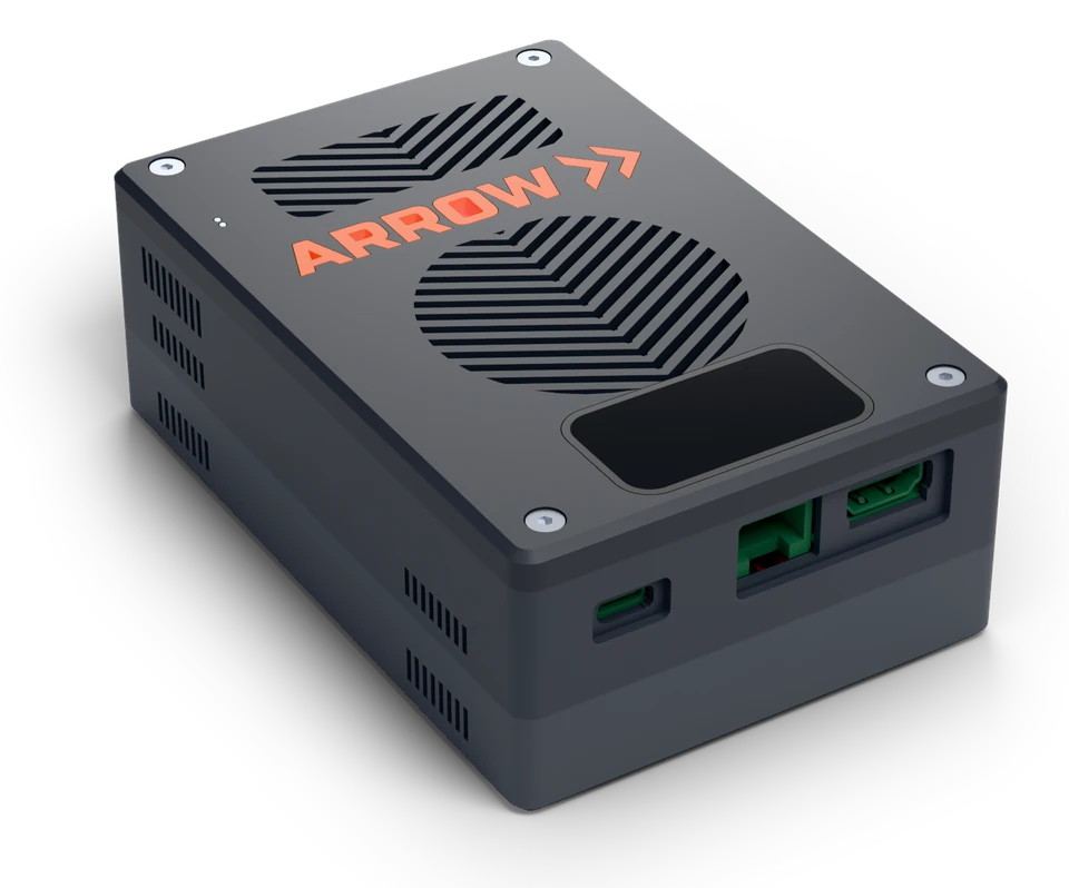 ARROW v2 device with its status display